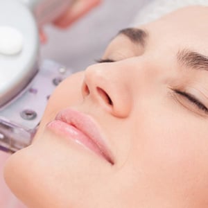 Facelifting Treatments Facelifting Treatments
